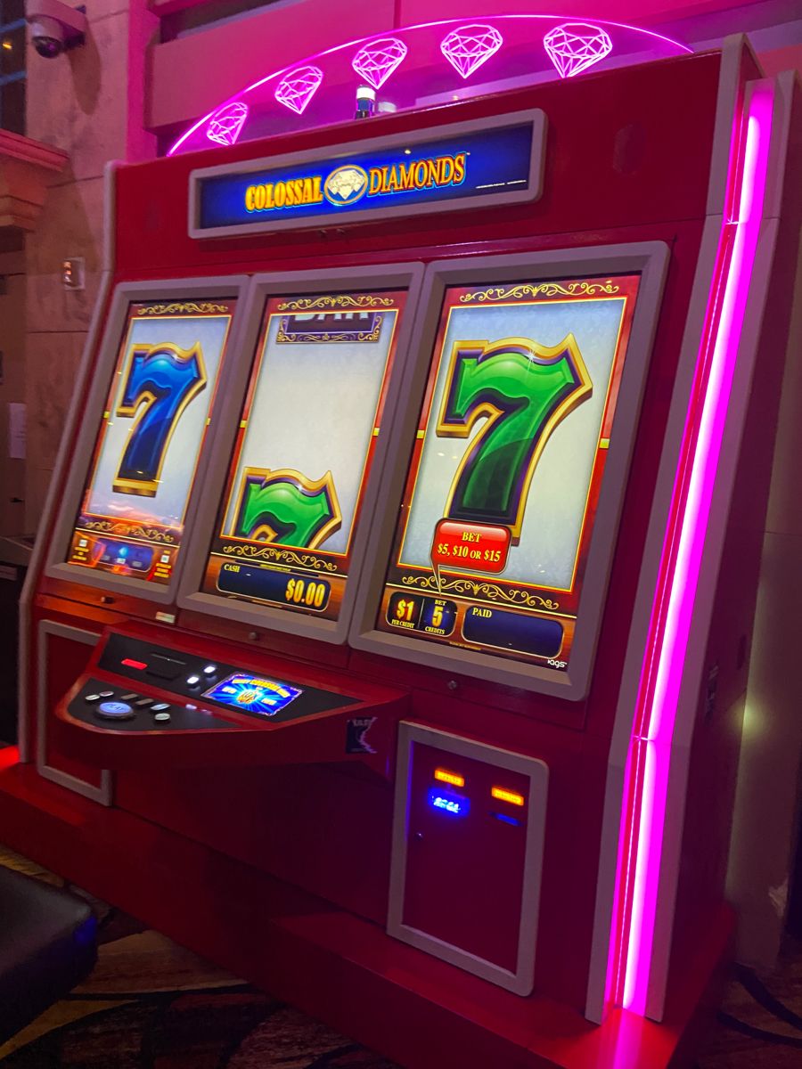 Spinson Casino کیسینو میں سلاٹ کھیلنا شروع کریں۔